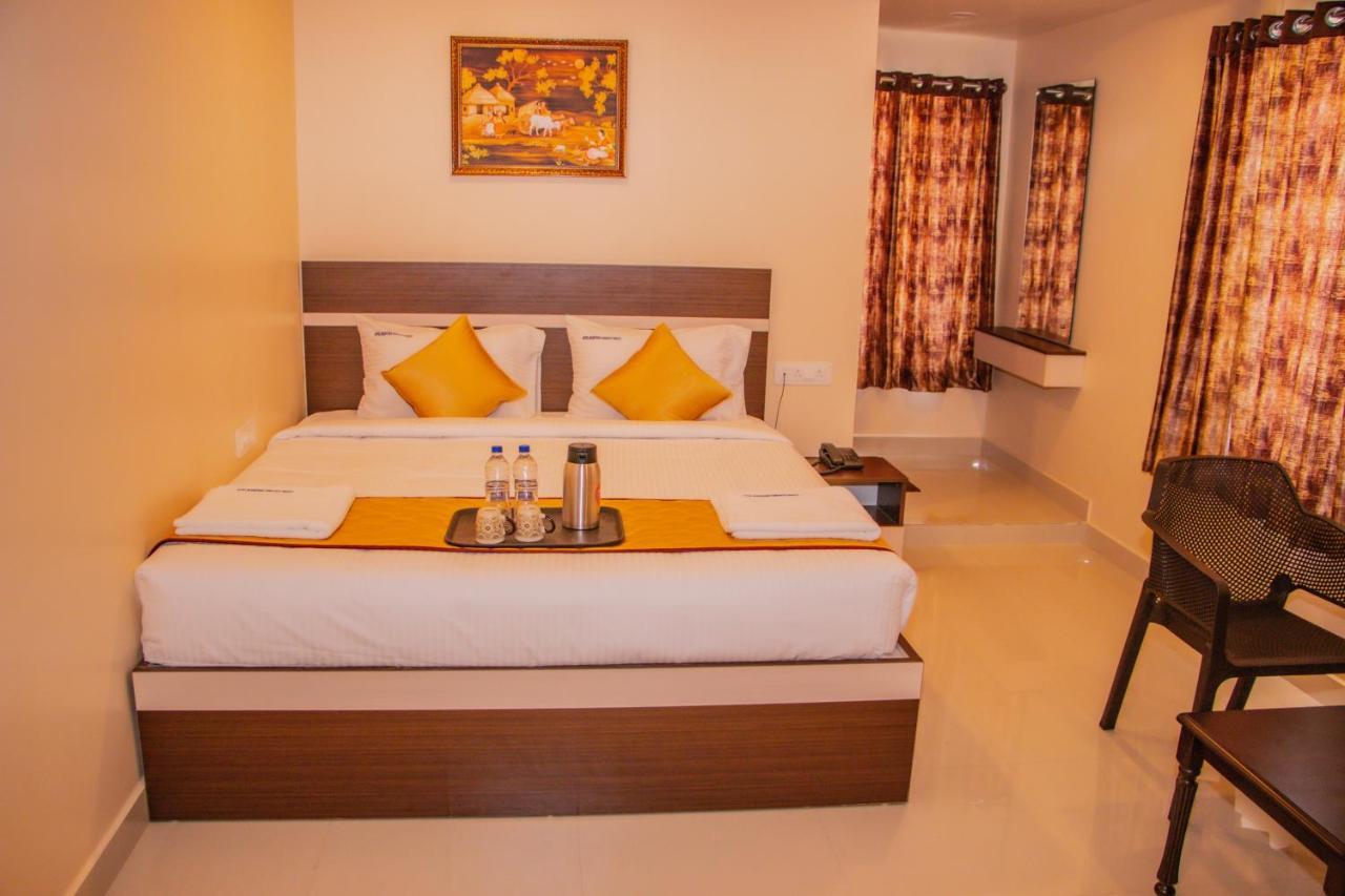 Hotel Mountview Comforts Tirupati Zewnętrze zdjęcie