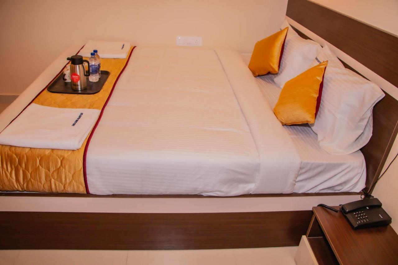 Hotel Mountview Comforts Tirupati Zewnętrze zdjęcie