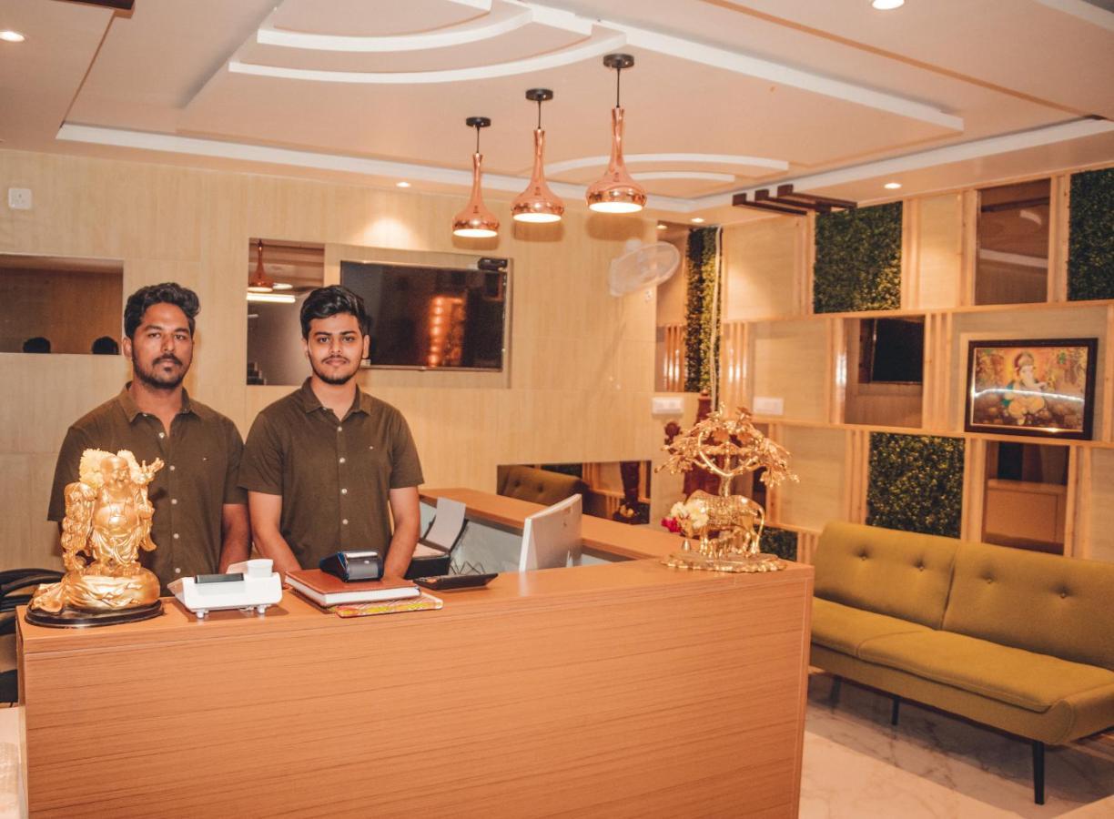 Hotel Mountview Comforts Tirupati Zewnętrze zdjęcie