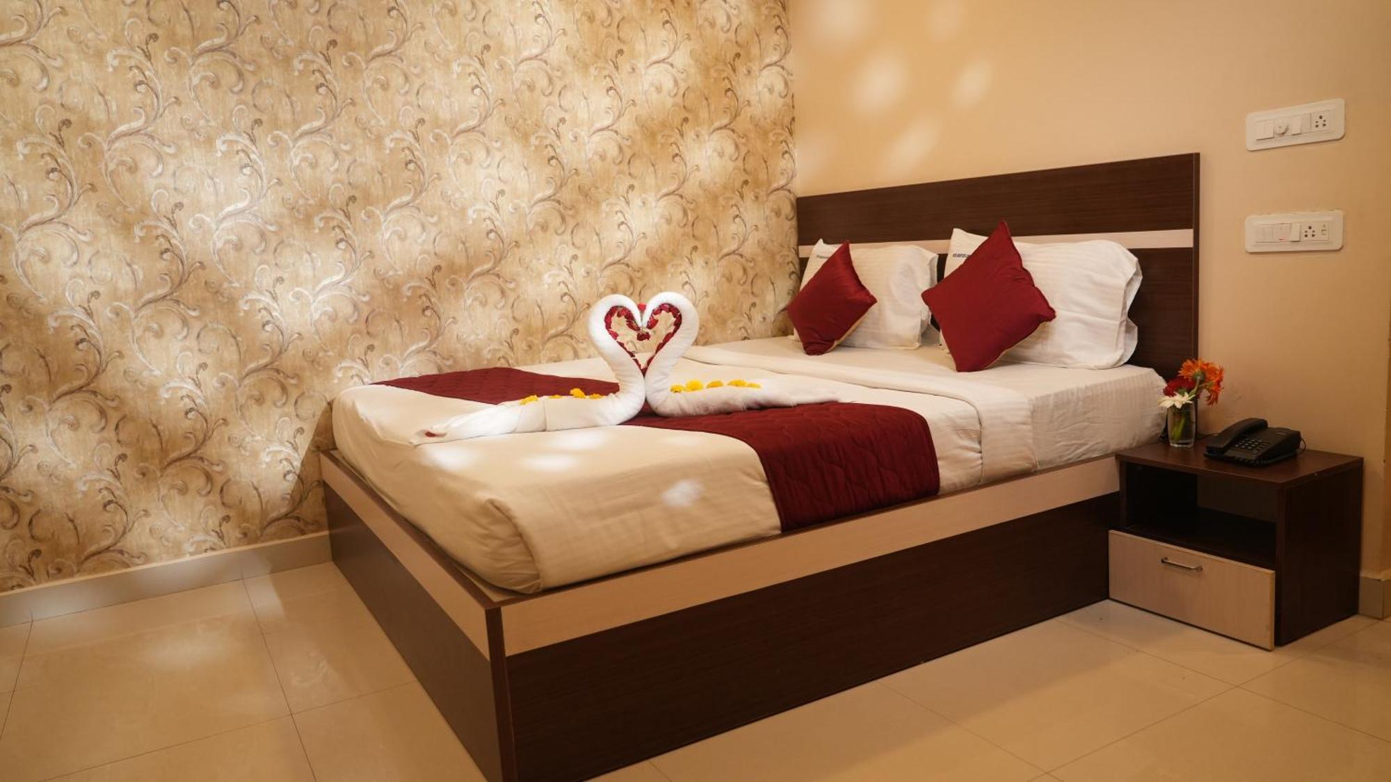 Hotel Mountview Comforts Tirupati Zewnętrze zdjęcie