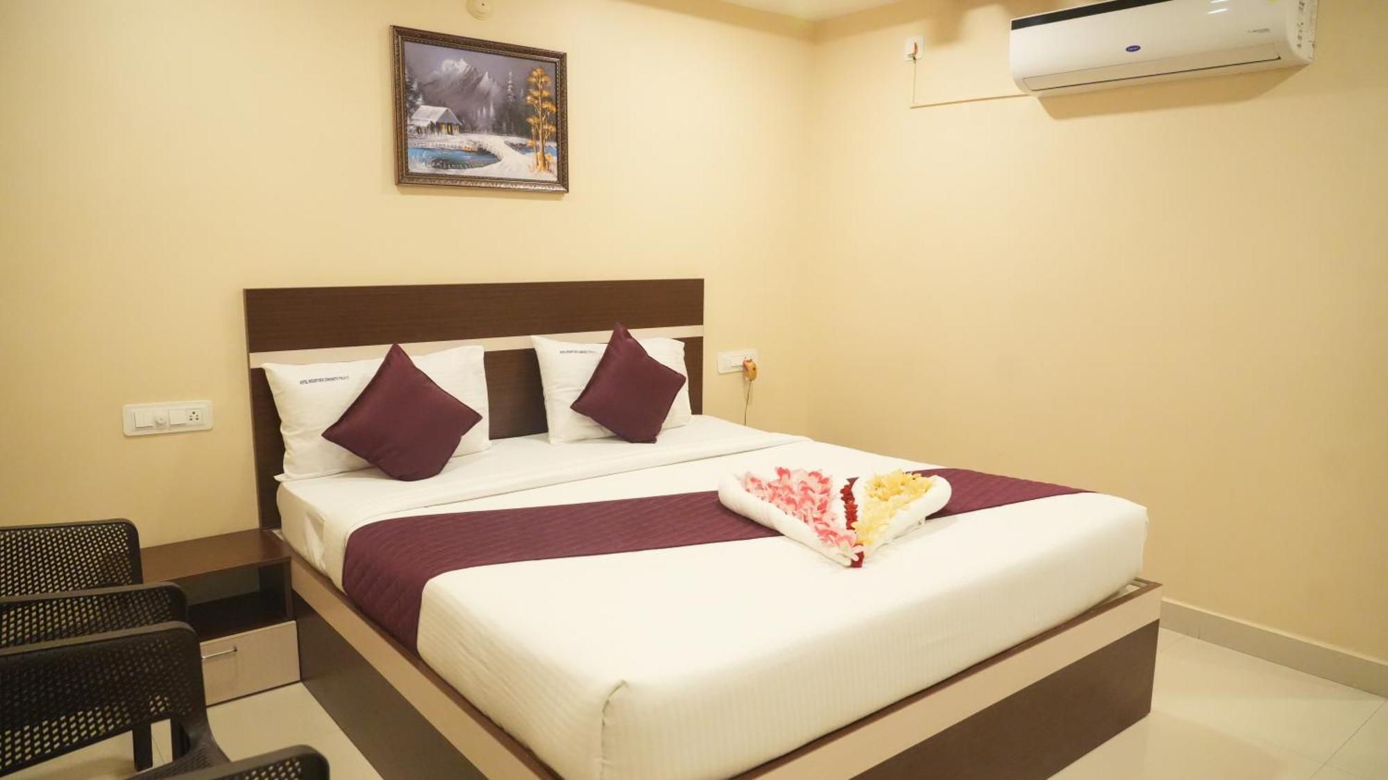 Hotel Mountview Comforts Tirupati Zewnętrze zdjęcie