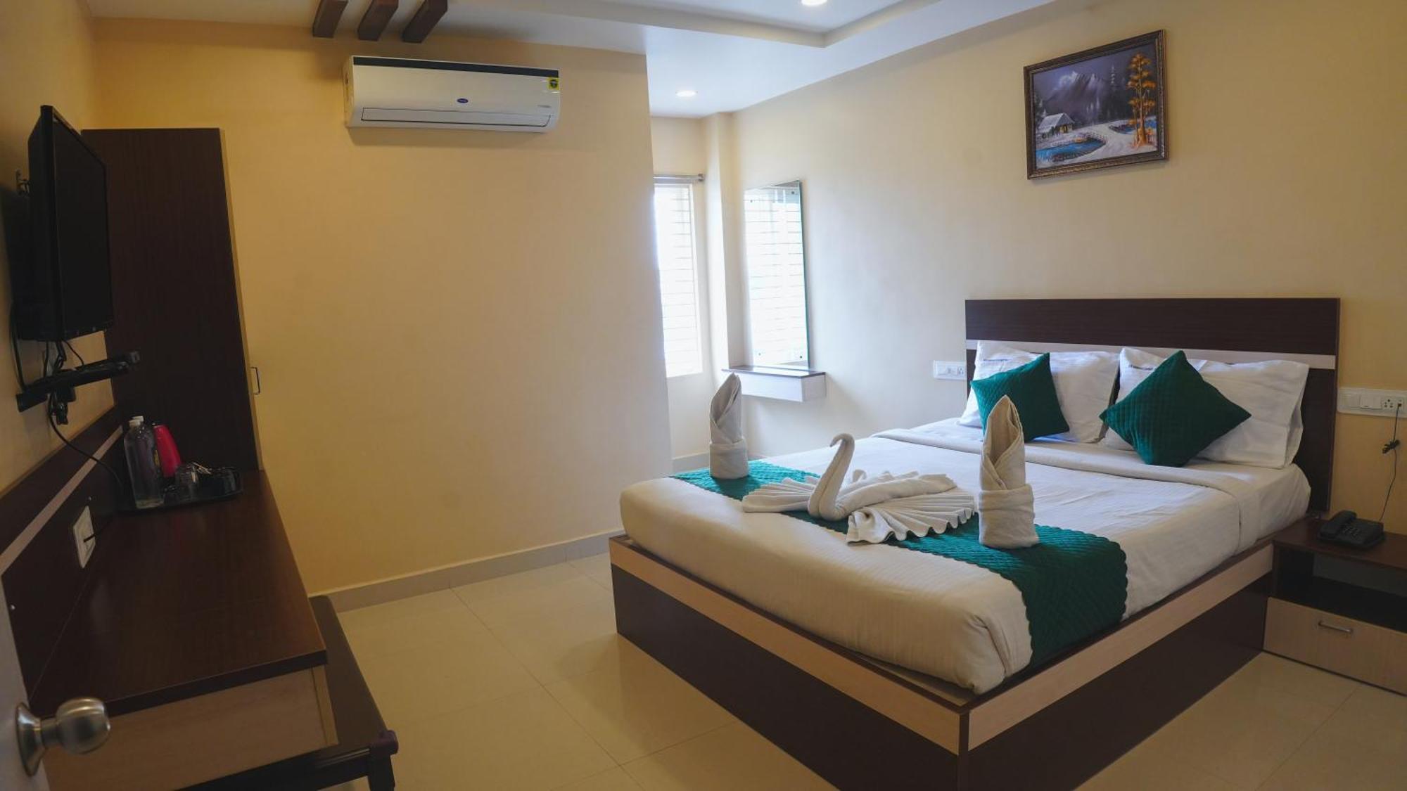 Hotel Mountview Comforts Tirupati Zewnętrze zdjęcie
